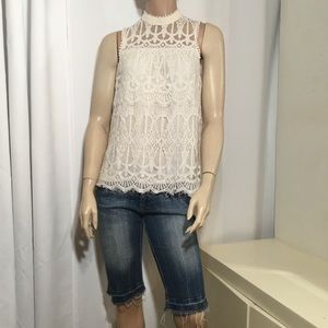 Xhilaration  Sleeveless lace top C04